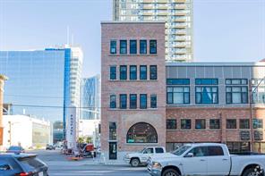 206 11 Avenue SE For Sale