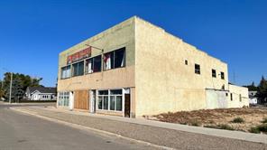 216 5th Avenue W For Sale