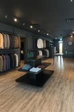 Clothing ,Retail  For Lease