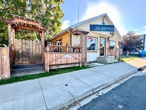 5019 50 Avenue  For Sale