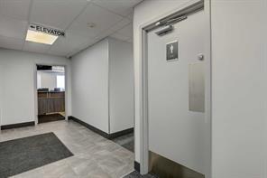 4th Flr Men's Washroom