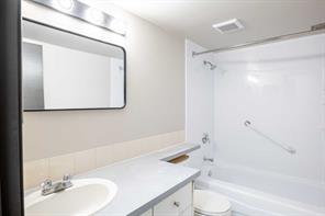Unit 1 - Bathroom