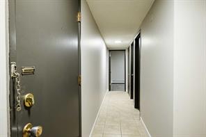 Unit 2 - Entryway