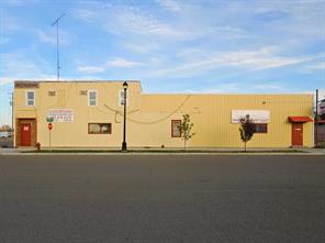 102 Railway Avenue E For Sale