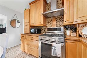 Great size stove making lunch break a breeze