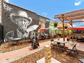 651 2 Street SE For Sale