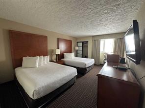 954 7 Street  For Sale