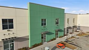 110,114, 10748 74 Street SE For Sale