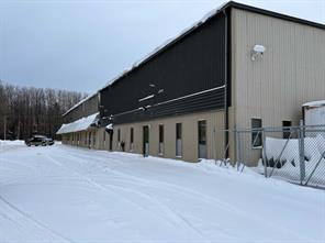 Shop Bay 4, 216 Birch Road NE For Lease