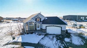 1490 SF Bungalow w walk-out basement
