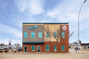 522 10 Street  For Sale