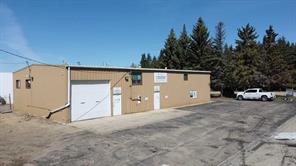 6001 40 Avenue  For Sale