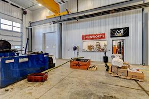 Parts Counter & Crane Access