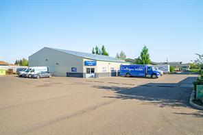 2711 50 Avenue   For Sale