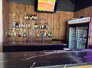 Restaurant ,Retail  For Lease