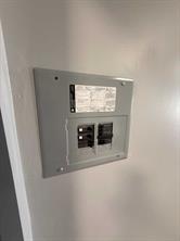 main flooe unit electrical