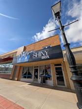Main Floor, 524 3 Street SE For Lease