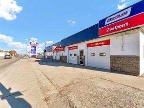1137 & 1139 Kingsway Avenue SE For Lease