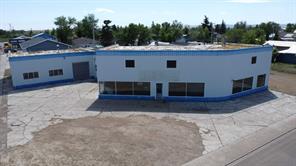 301 2 Avenue W For Sale
