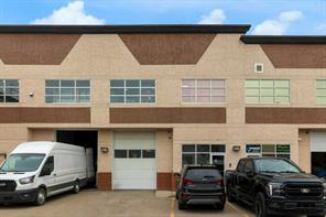 215, 2914 Kingsview Boulevard SE For Sale