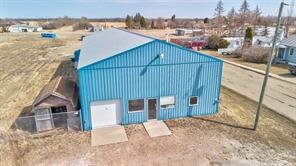 5024 50 Avenue  For Sale