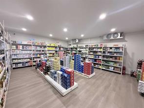Liquor Store ,Mixed,Retail  For Sale