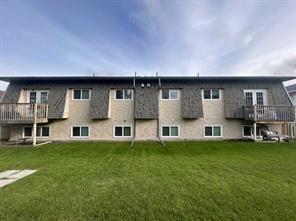 4518 47 A Avenue  For Sale