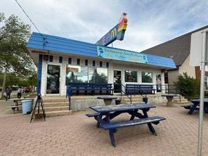 202 2 Street W For Sale
